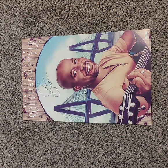 Darius Rucker Signed Poster Photo - Picture 1 of 6